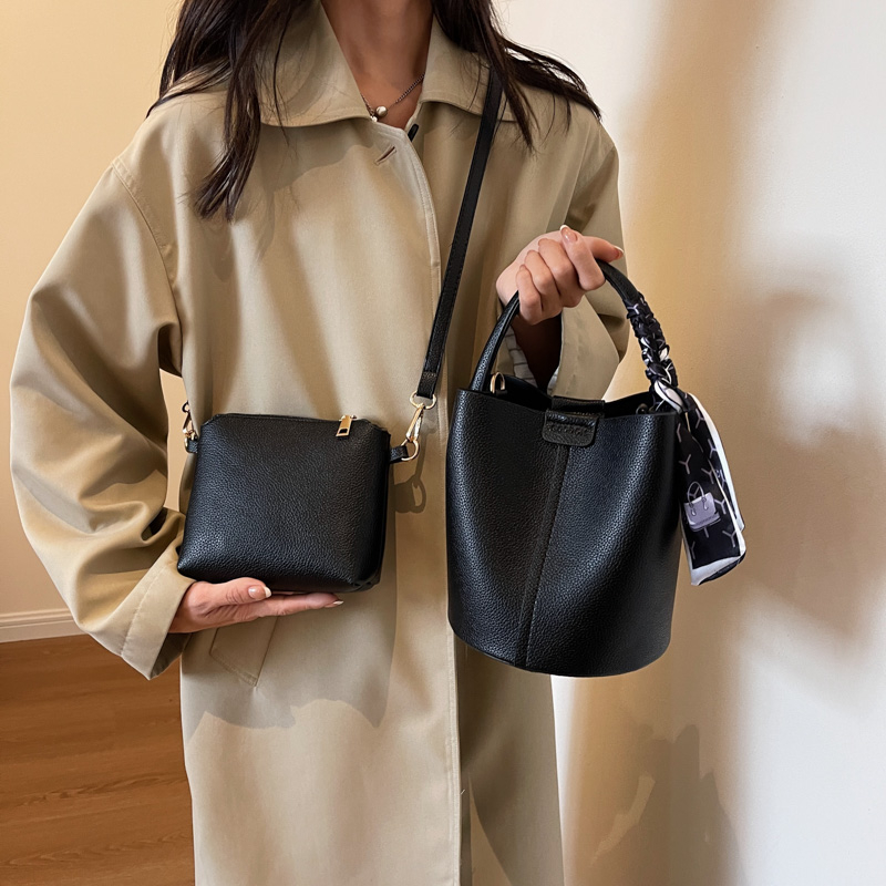 Red PU Bucket Shoulder and Cro - огляд і ціна Luxury Bags On Sales