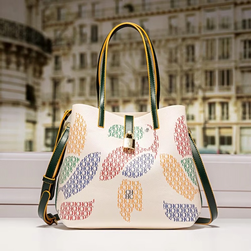 Elegant Women's Leather Crossb - огляд і ціна Luxury Bags Tote