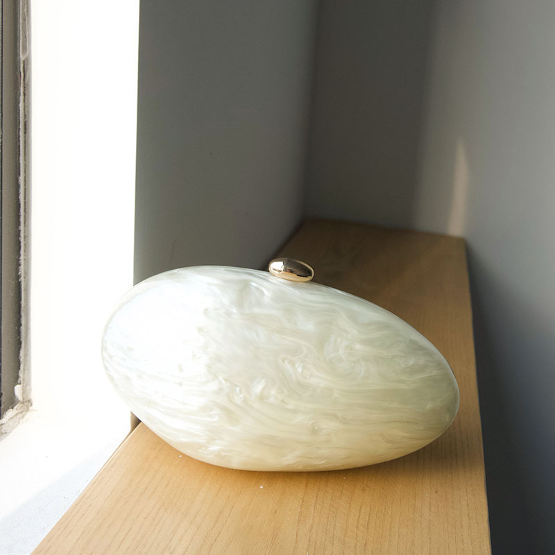 Oval Marble Beige Shell Acryli - огляд і ціна Luxury Bags Cute