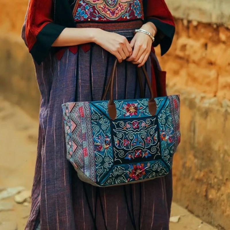 Original embroidered Tote bags - огляд і ціна Luxury Bags On Sales